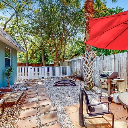 Casa Cocoanut - Entire Property